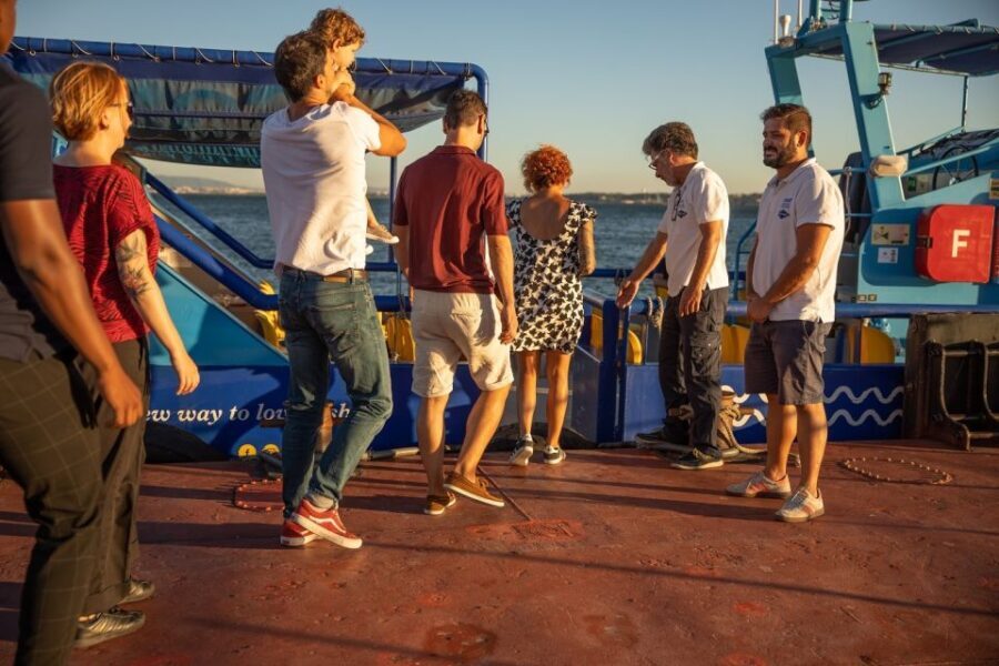 Lisbon: Sightseeing Boat Tour with Hop-On Hop-Off Option - Detailed Review of the Lisbon Sightseeing Boat Tour