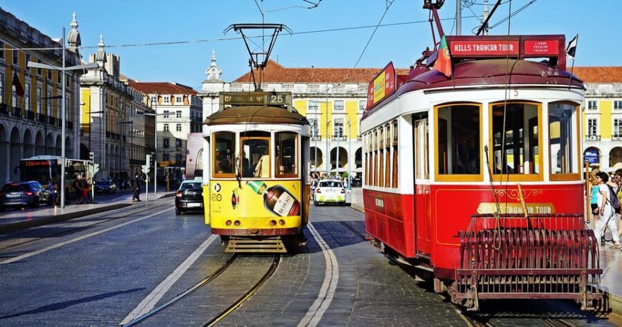 Lisbon: Sintra and Cascais Private Day Trip with Local - In-Depth Breakdown of the Stops