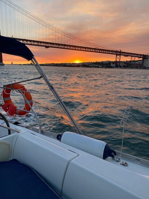 Lisbon: Sunset boat tour with green wine - What the Tour Entails