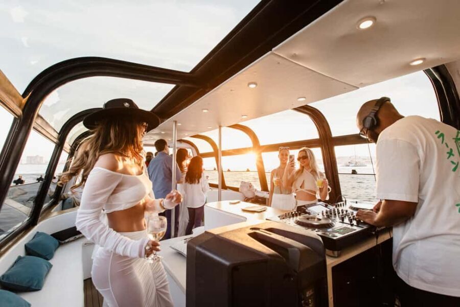Lisbon: Sunset DJ Party with Luxury Boat, Pizza, & Open Bar - What the Reviews Say