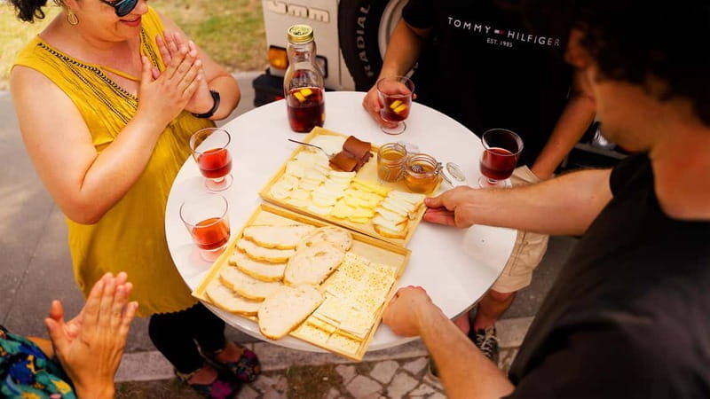 LISBON SUNSET TO NIGHT in Vintage Jeep with FOOD & DRINKS - What Makes This Tour Valuable?