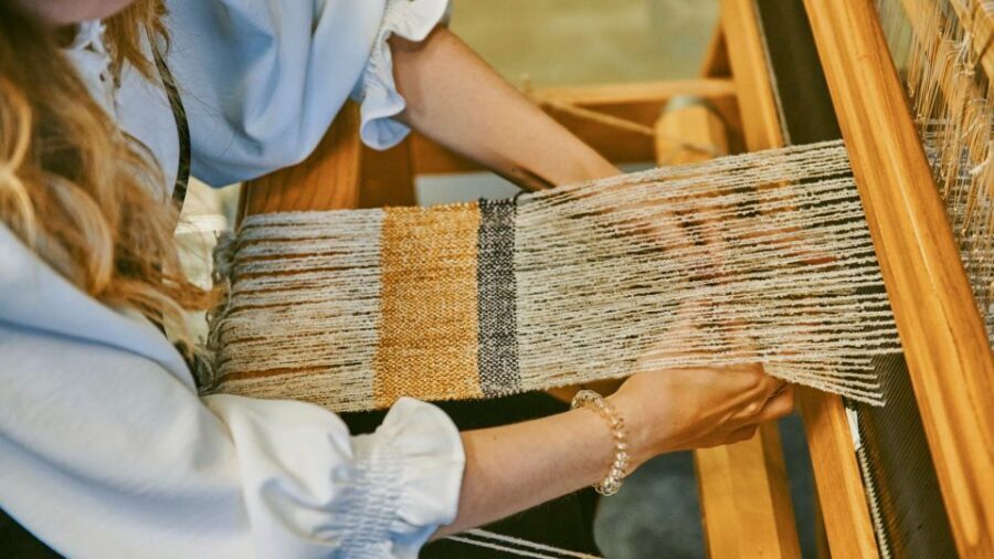 Ljubljana: Interactive Workshop with Experienced Weaver - An In-Depth Look at the Weaving Workshop Experience