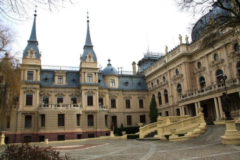 Lodz Old Town Manufaktura Highlights Private Walking Tour - Practical Tips for Your Tour