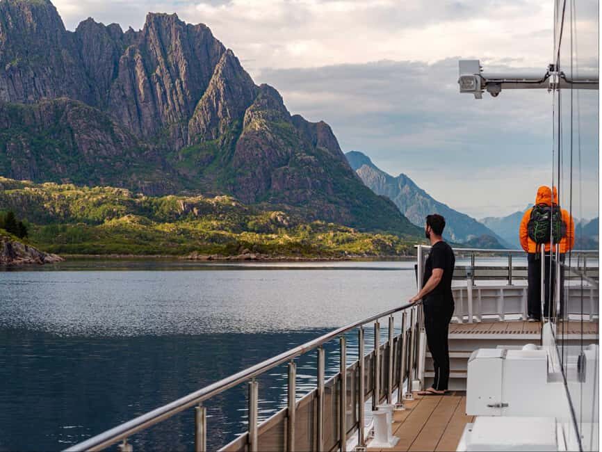 Lofoten: Sea Eagle Sunset Cruise - The Experience in Perspective