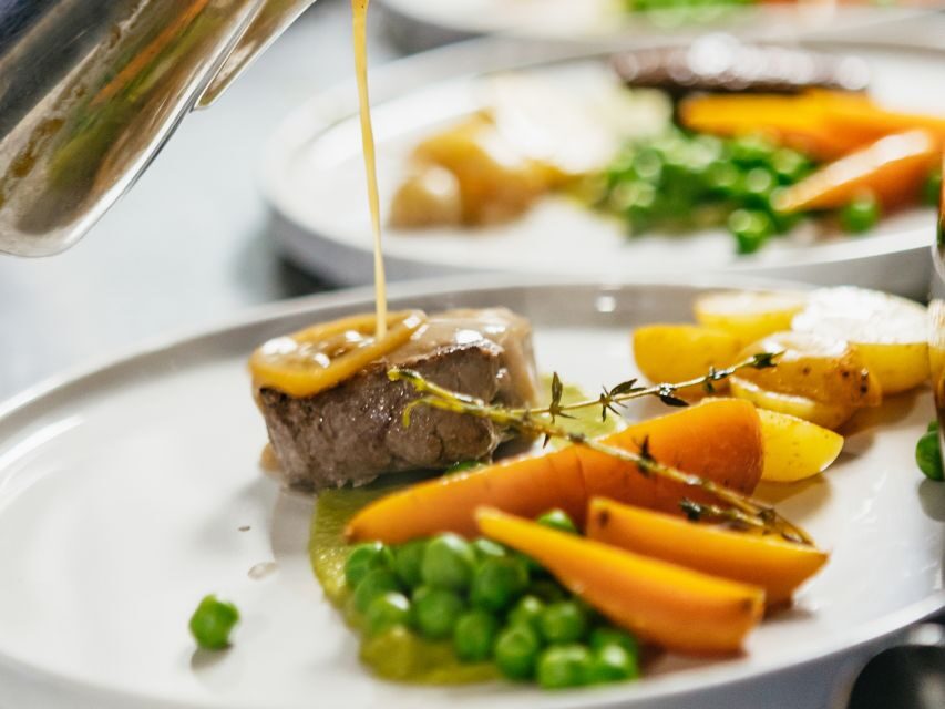 London: 6-Course Luxury Dinner Bus Tour - Who Will Love This Tour?