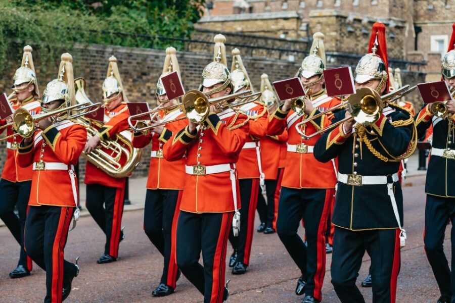 London: Changing of The Guard Tour - Practical Tips for Tour Participants