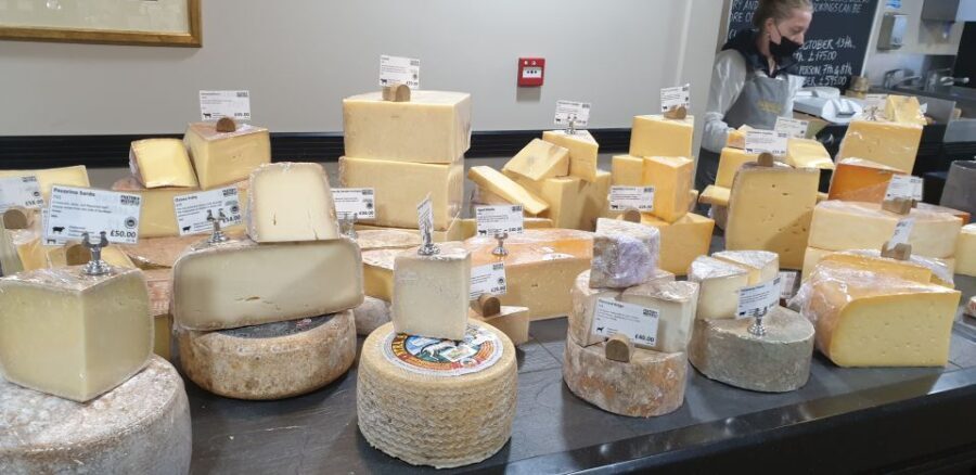 London: Cheese Tasting Walking Tour - The Guided Experience: Knowledge & Personal Touch
