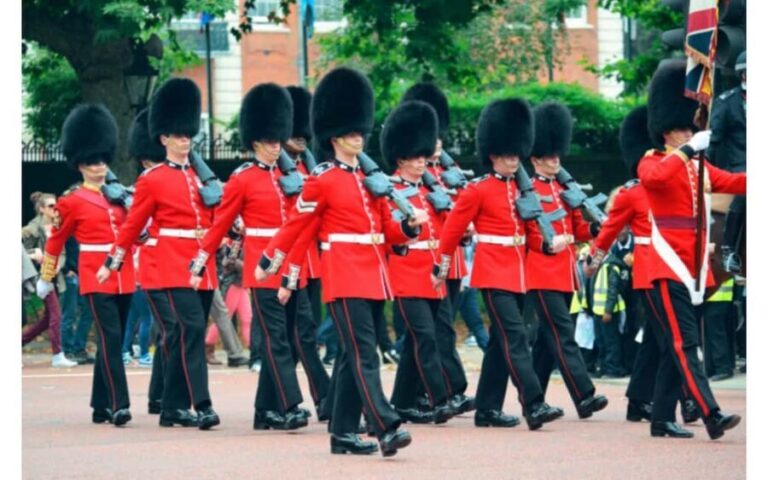 London: City Highlights Full-day Private Guided Tour - Starting in Covent Garden: Charm and Local Vibe