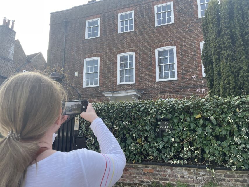 London: George Michael Tour by Black Taxi - Why This Tour Works Best for You