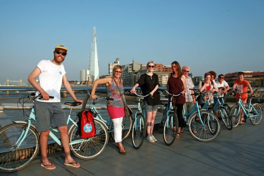 London: Guided Bike Tour of Central London - A Day in the Life of the Tour: An Itinerary Breakdown