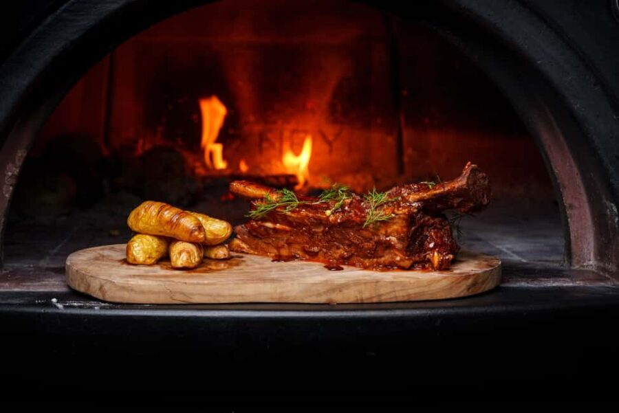 London: Guided tour of London with Sunday Roast - A Closer Look at the Tour Experience