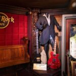 London: Hard Rock Walking Tour with Optional Lunch - Who Will Appreciate This Tour?