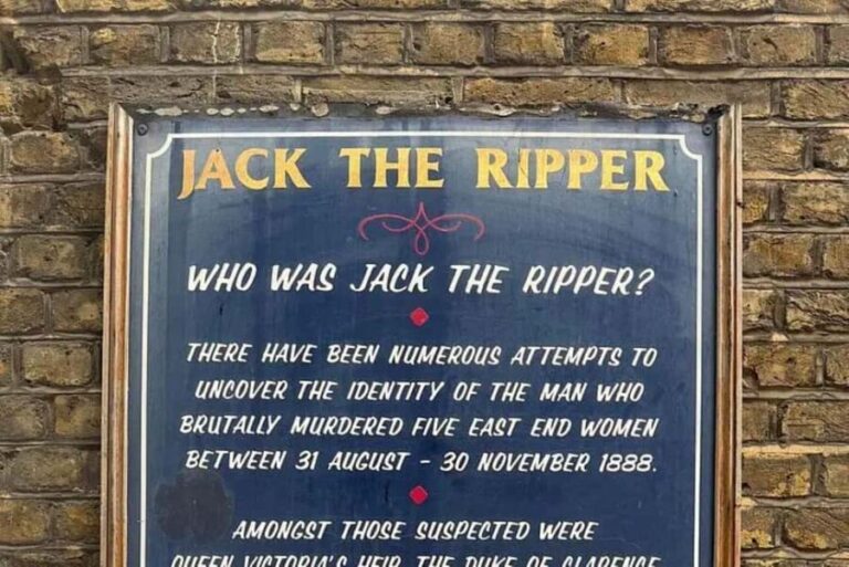 London: Jack the Ripper Tour with Drinks - What It’s Like to Attend