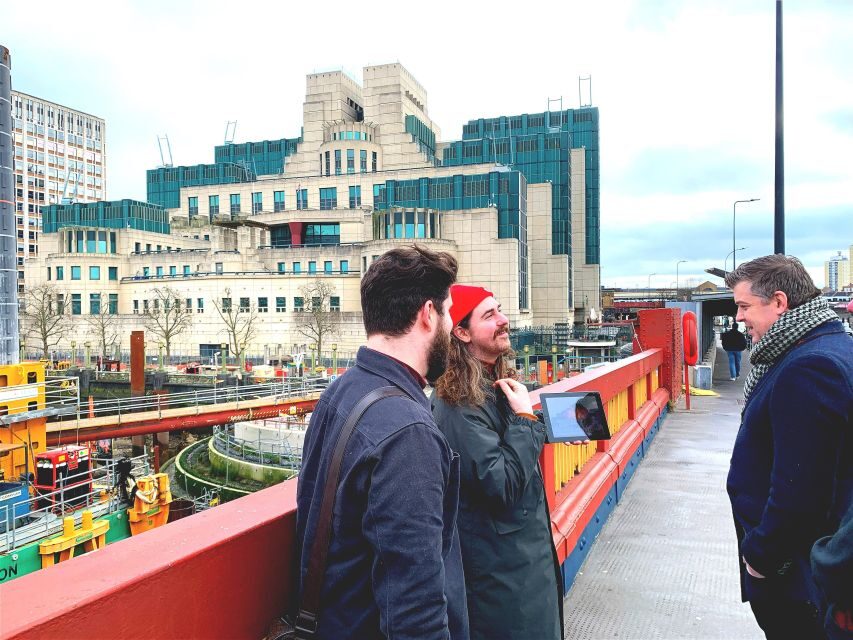 London: James Bond and Spies Walking Tour - The Experience from a Practical Perspective