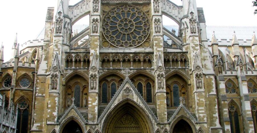 London: Kid-Friendly Westminster Abbey & Sightseeing Tour - Detailed Breakdown of the Experience