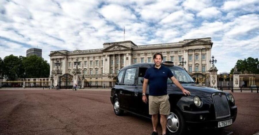 London: Sightseeing Black Cab Tour with Hotel Pickup - The Value of a Black Cab Tour in London