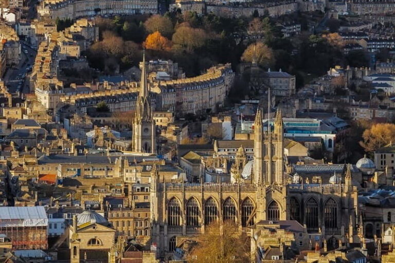 London: Small Group Stonehenge and Bath Tour & Secret Site - The Scenic Drive to Bath