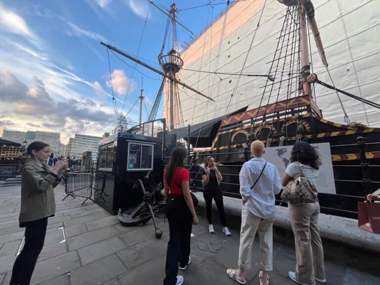 London: Twilight Walking Tour of Legends and Landmarks - Value and Practical Tips