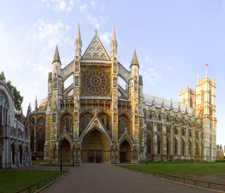 London: Westminster Abbey & Churchill War Rooms Walking Tour - Practical Details and Tips