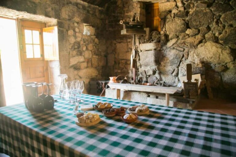 Lousada: Authentic Green Wines from Quinta de Lourosa - Introduction to the Tour Experience