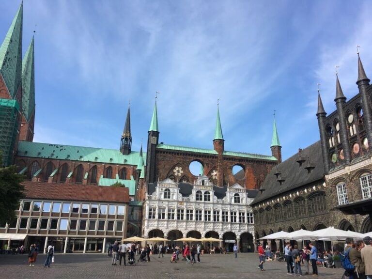 Lübeck: Backyards and Town Houses Private Guided Tour - Why This Tour Stands Out