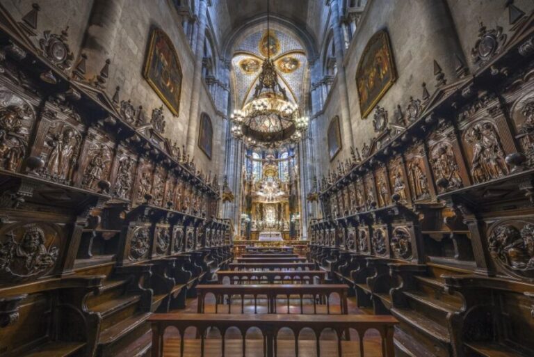 Lugo: Cathedral of Santa Maria Entry Ticket and Audio Guide - Practical Tips for Visiting