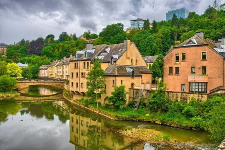 Luxembourg: Intro Walking Tour with a Local - A Closer Look at the Itinerary