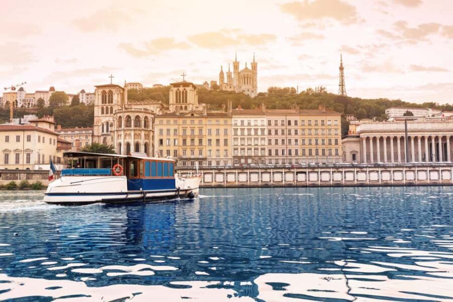 Lyon Old Town Tour with Sightseeing Cruise Tickets - The Scenic Saône River Sightseeing Cruise