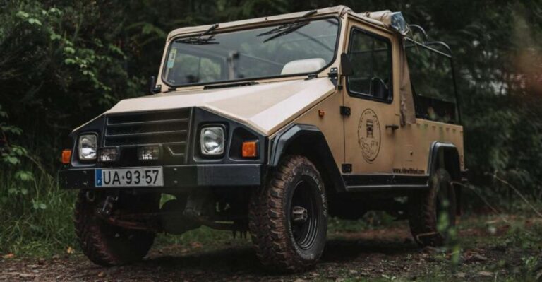 Madeira: Small group East tour ( Pico Arieiro , Santana) - Starting Point and Transportation