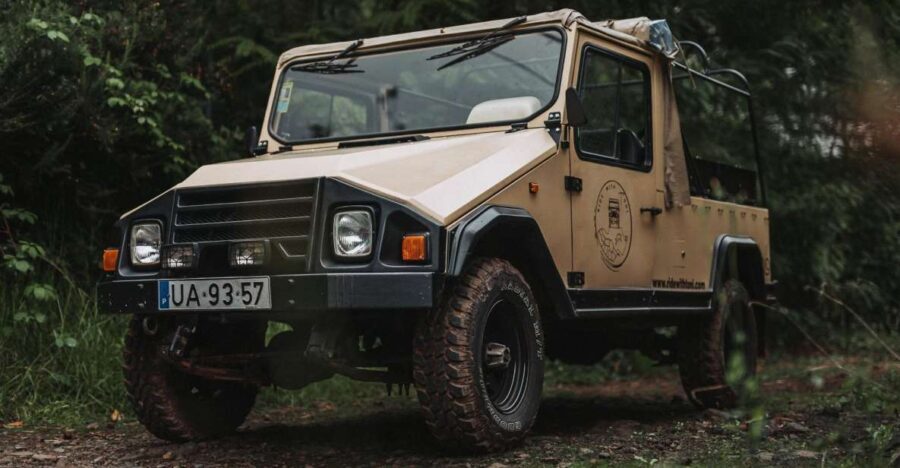 Madeira: Small group East tour ( Pico Arieiro , Santana) - Starting Point and Transportation