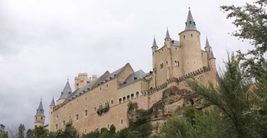 Madrid: Avila and Segovia Day Trip with Tickets to Monuments - What to Bring and Tips