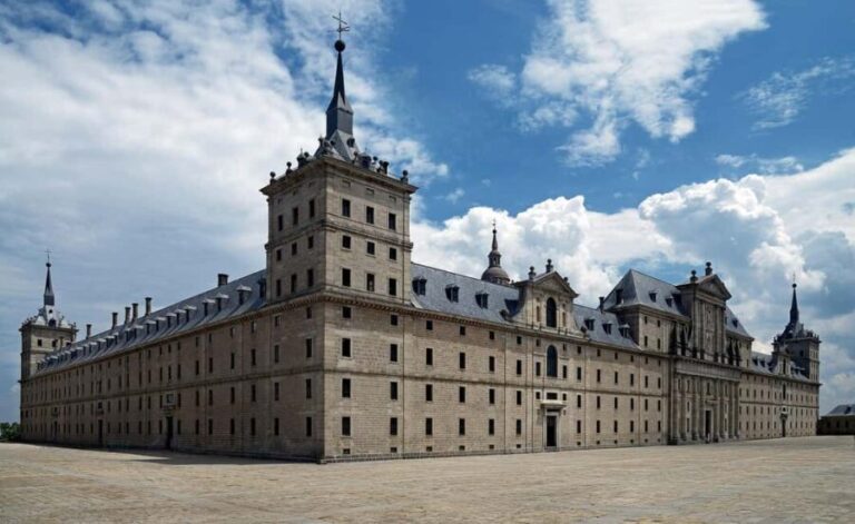 Madrid: El Escorial & Valley of the Fallen Fast Track Entry - Deep Dive into the Experience