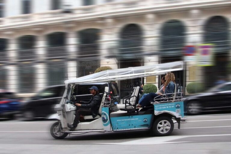 Madrid: Make your own 60 minutes tuk tuk tour - Frequently Asked Questions