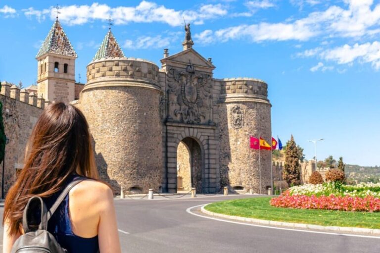 Madrid: Private Day Trip to Toledo & Segovia - Segovia: Fairy-tale Castles and Roman Engineering