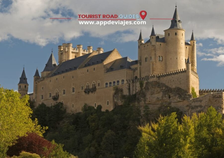 Madrid: Private Tour Ávila - Segovia with Tapas Route - Practical Aspects & Value