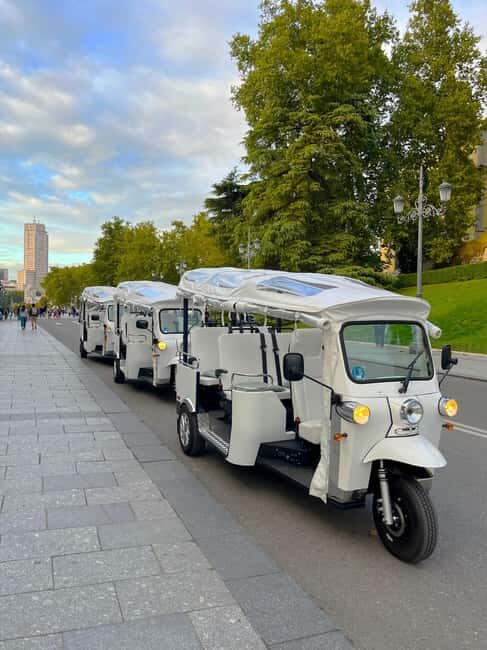 Madrid: Private Tuk Tuk Tour with Expert Tour Guide and Panoramic Views - Discover Madrid in a Fun, Comfortable Way