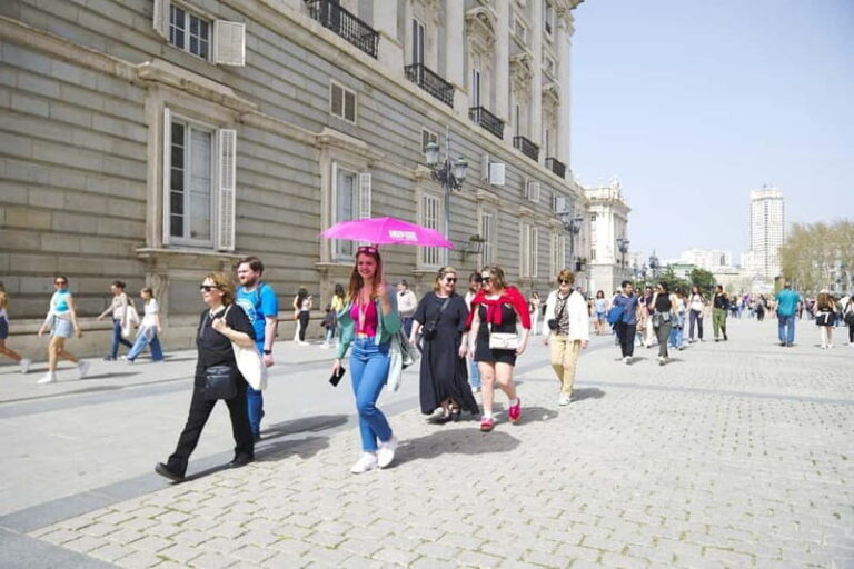Madrid: Royal Palace Expert Guided Tour with Skip-the-Line - Practical Tips for Visitors