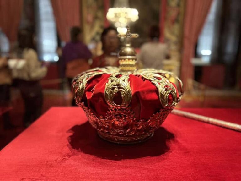 Madrid: Royal Palace Guided Shared Group Tour - The Itinerary: What Will You Experience?