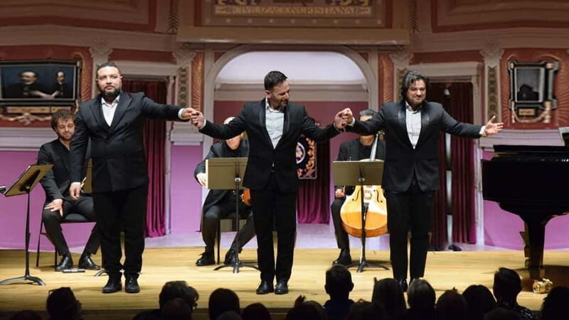 Madrid: The Three Tenors in Concert - The Practical Aspects: Booking, Timing, and Accessibility