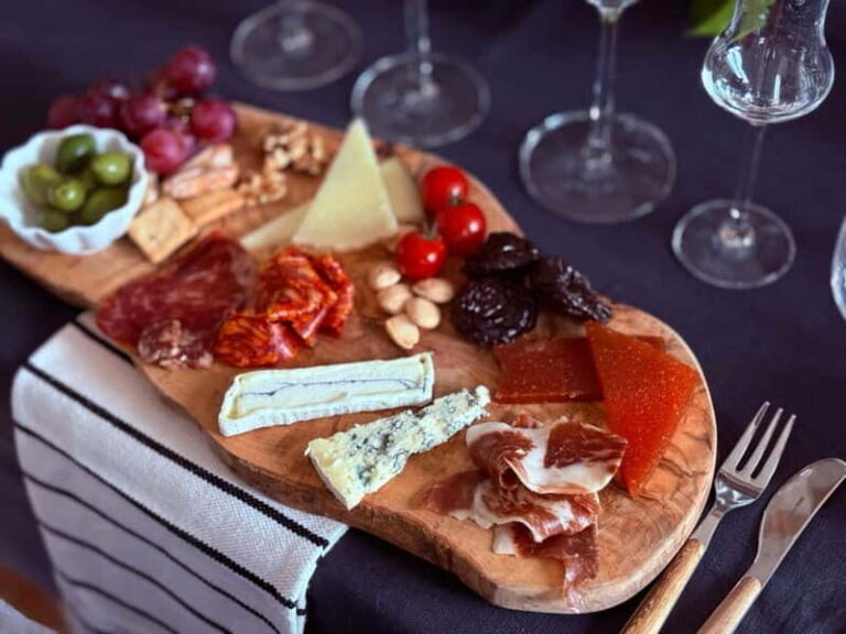 Madrid: Wines & Wonders - A Tasting in a Private Gallery - Who Will Love This Experience?