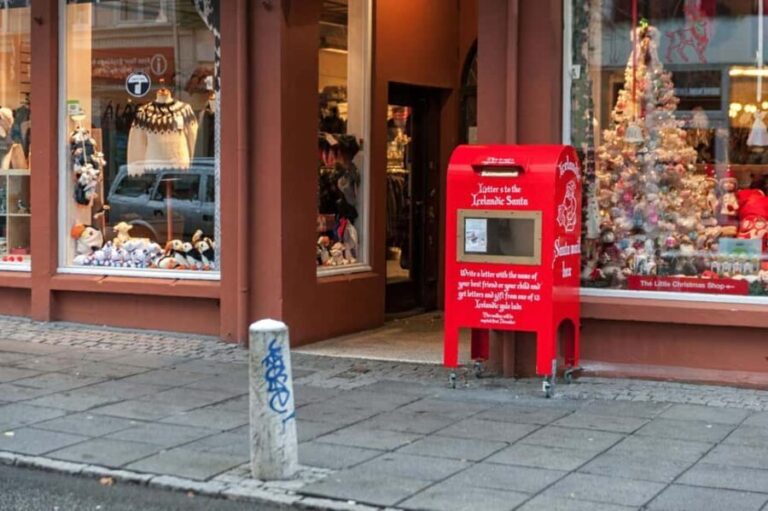 Magical Christmas Private Tour in Beautiful Reykjavik - FAQ