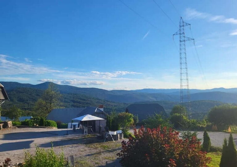 Magical Stargazing & uemberk Medieval castle tour inc. BBQ - Exploring Uemberk Castle: A Step Back in Time