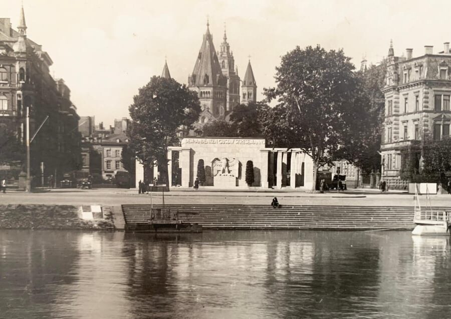 Mainz: Guided historical tour through the old town with Geo Epoche - Value for Money