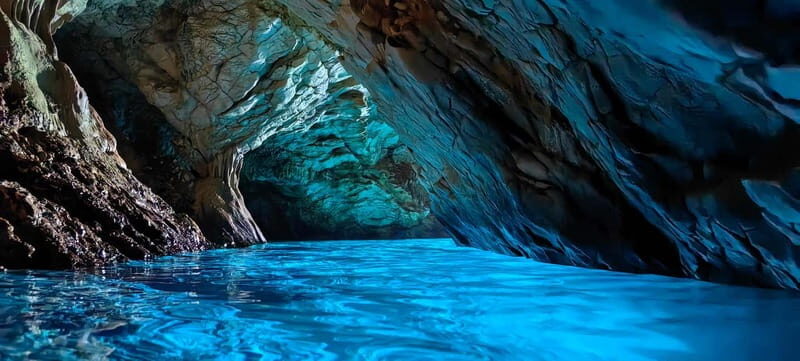 Makarska: 3-island Speedboat Cave & Blue Lagoon Tour - Who Will Love This Tour?