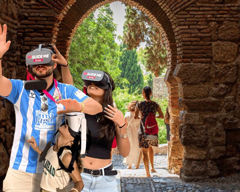 Malaga: Alcazaba, Picasso and more, walking tour with 5 VR experiences ! - Authentic Feedback from Participants
