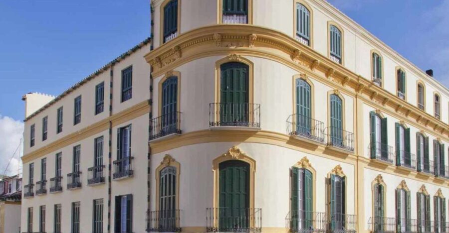 Málaga: Picasso Birthplace Museum Ticket & City Audio Guide - The City Audio Tour: Discover Malaga at Your Own Pace