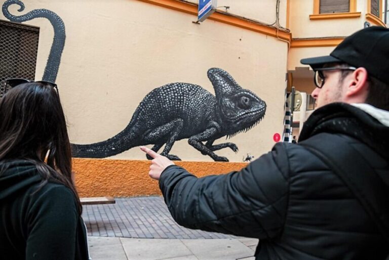 Málaga: Street Art Tour in the Soho District - Diving Deeper into the Experience