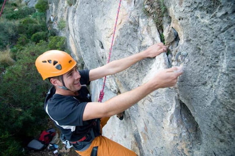 Mallorca: 4-Hour Rock Climbing Adventure - Seamless Logistics and Safety