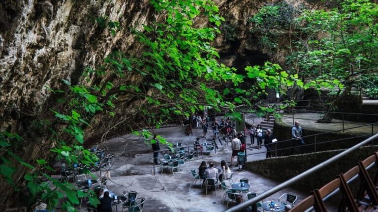 Mallorca: Half-Day Hams' Caves Tour with Pearl Shop Visit - How the Tour Fits Together