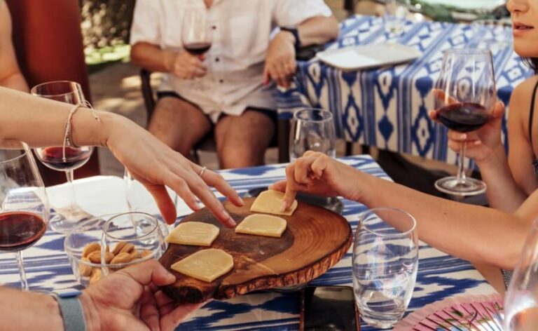Mallorca Wine Tasting Experience: 4 wines & cheese - Who Is This Tour Perfect For?